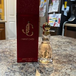 Jimmy Choo I want Choo perfume